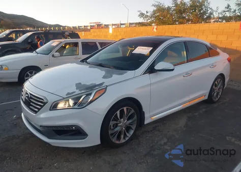 2015 Hyundai Sonata Limited 2.0T z USA, uszkodzony, nr VIN 5NPE34AB7FH133578